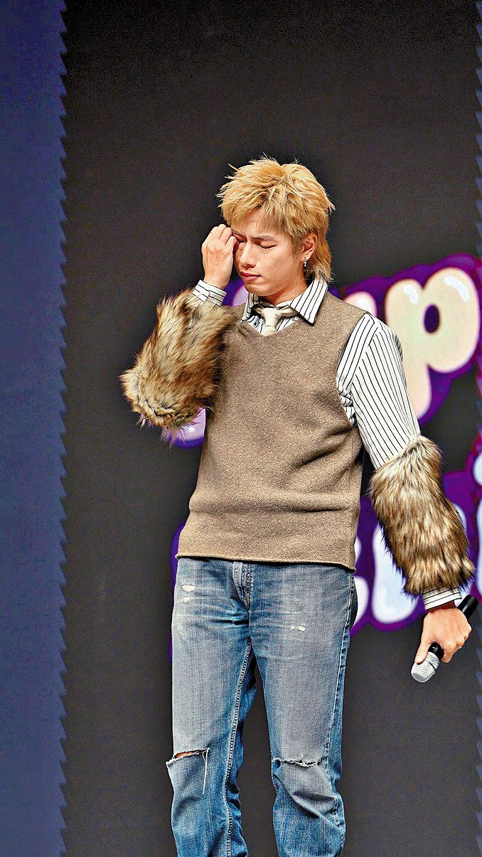 ■193在生日派對時情緒失控不斷爆喊。