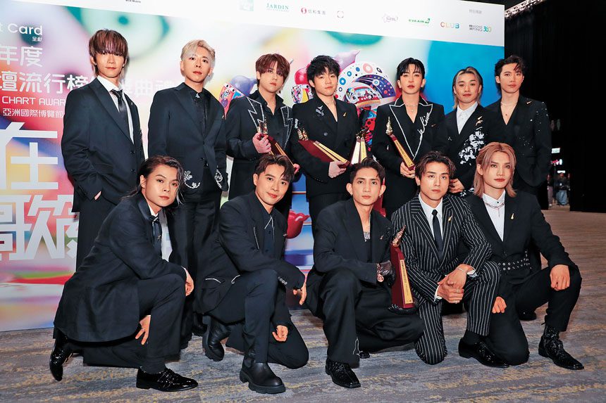 MIRROR去年齊人出席商台主辦的叱咤獎典禮，但今年就破例缺席。