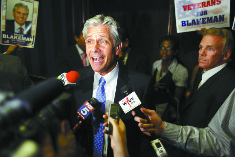 布萊克曼力挺特朗普強硬移民政策