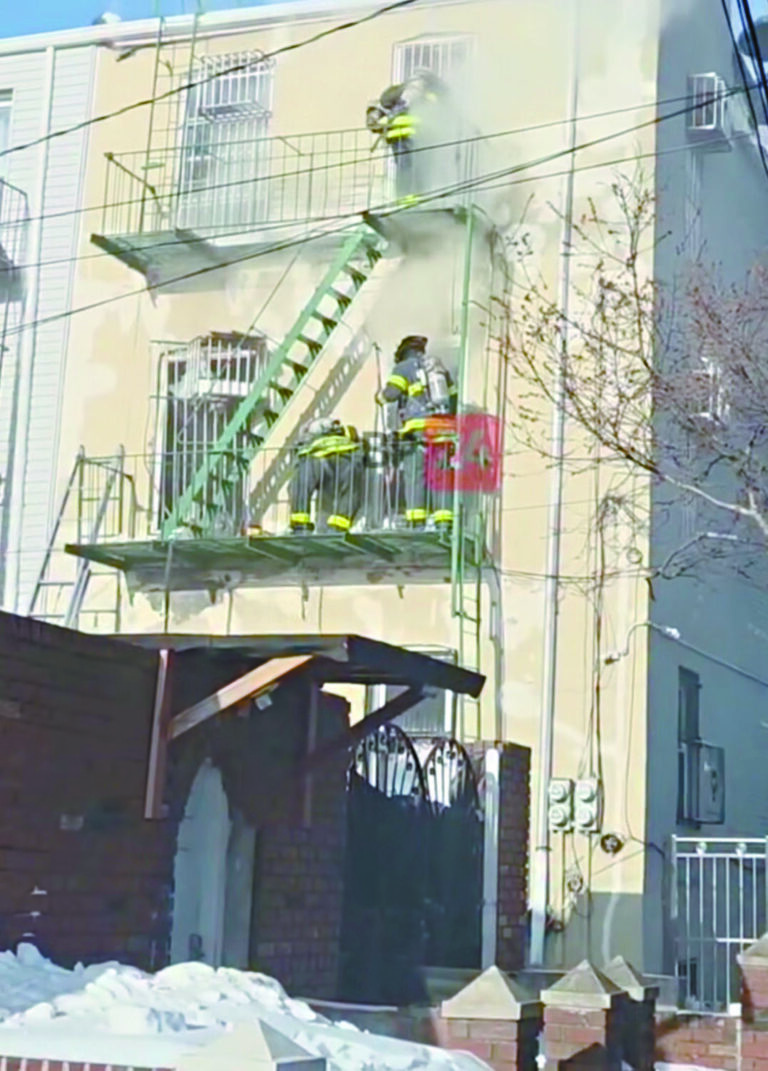 十餘華裔逃生 7人受傷1人危急