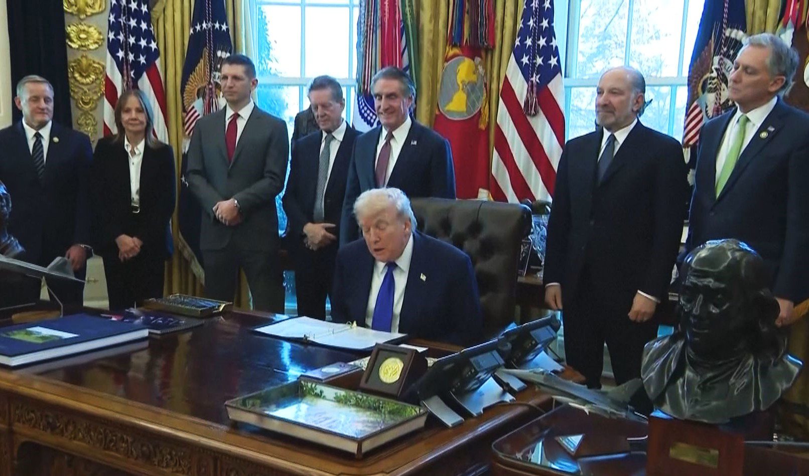 特朗普宣布啟動戰略關鍵礦產儲備　「金庫計劃」維護美國產供鏈穩定