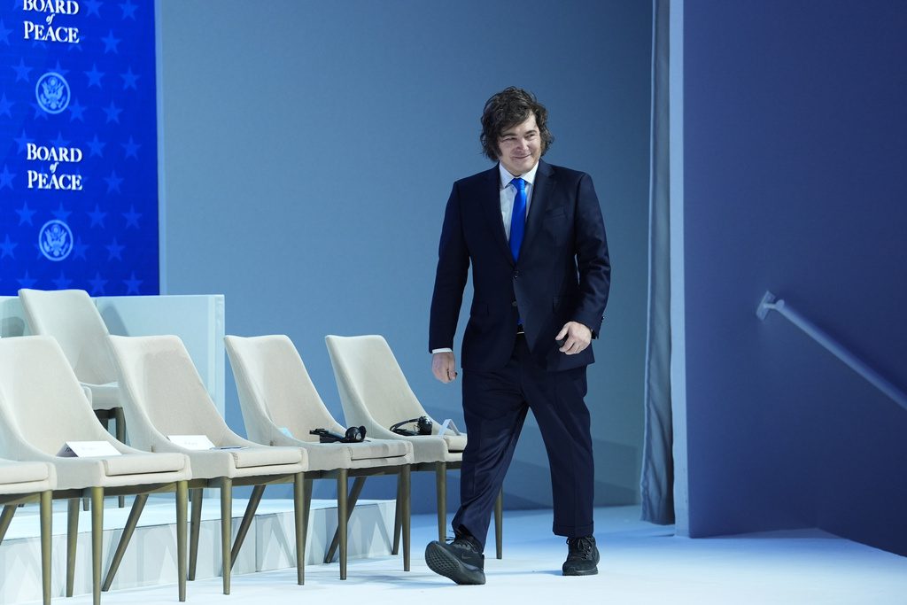 傳阿根廷密談接收美驅逐移民 總統米萊伊斥百分百錯誤