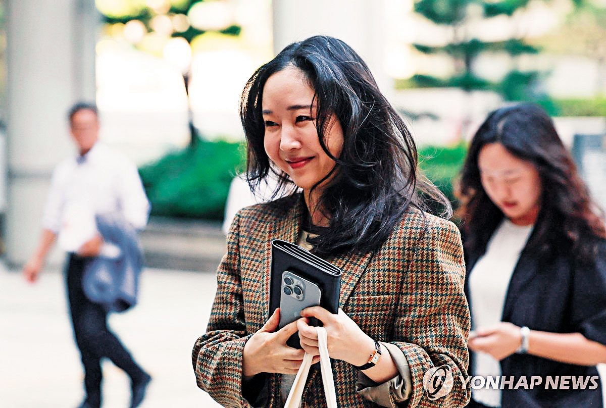 ■閔熙珍與HYBE的認沽期權案昨日獲判勝訴，HYBE須支付她255億韓圜。