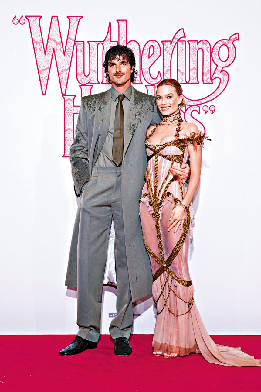 Jacob為瑪歌以手擋雨 大玩浪漫氣氛