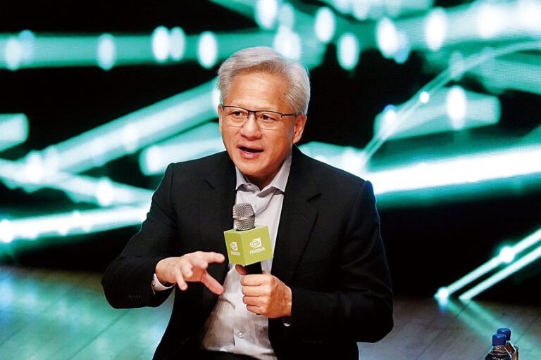 黃仁勳認為，科技業的AI資本支出擴張，不但「合理」，而且「可持續」。中央社資料圖片