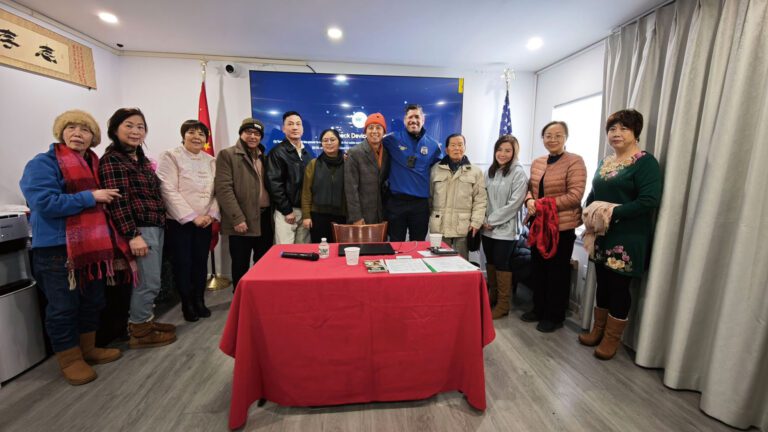 部分出席31日社區系列講座嘉賓合影。 主辦方提供