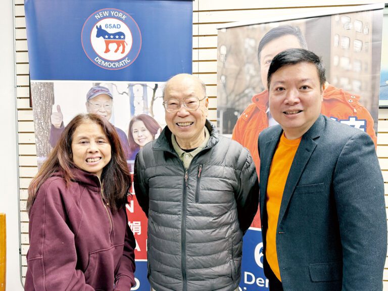 三位現任曼哈頓下城區領袖李艷娟、于金山，王鏑共同發表「華埠2026年優先事項與政策訴求」。