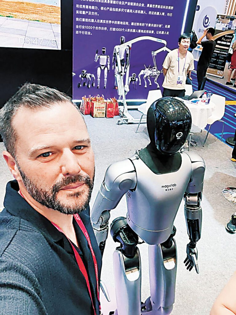 楊馳馬欲進軍州參院  推動設立「李小龍日」