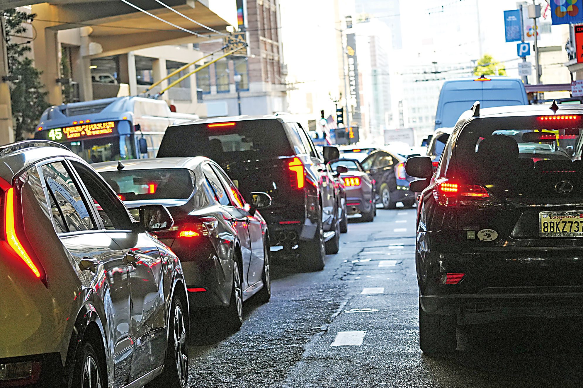 超級盃導致幹道梗塞華埠商家叫苦