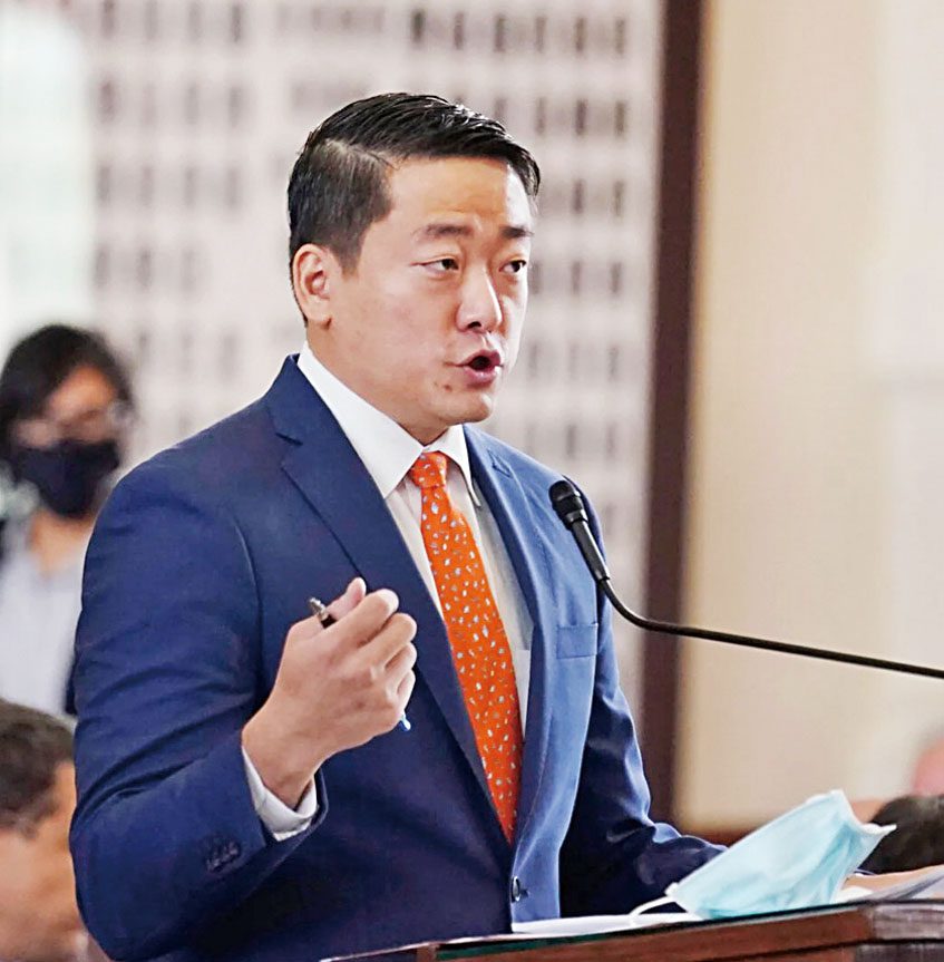 德州華裔民主黨籍州眾議員吳元之的舊播客言論,遭億萬富豪馬斯克公開譴責。美聯社